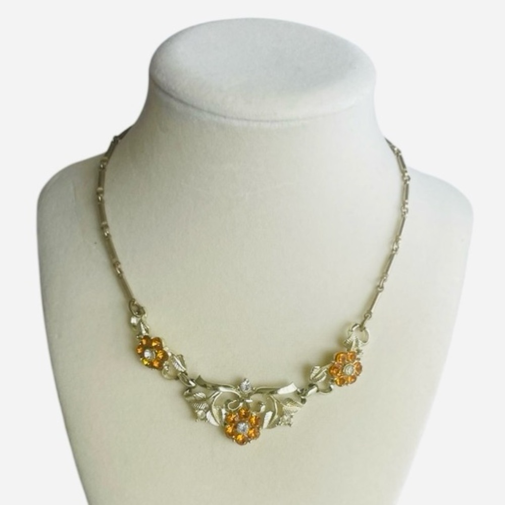 Vintage floral gold necklace